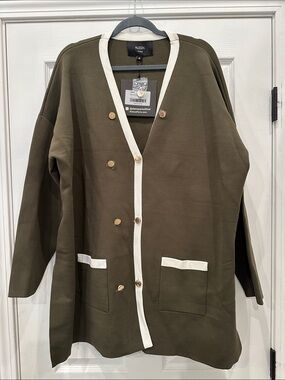 Alezza Olive Double-Breasted Blazer with Ivory Trim (21)